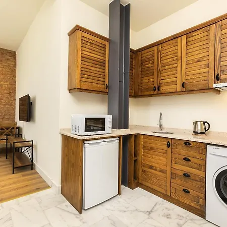 Aparthotel The Nomad Old 4*