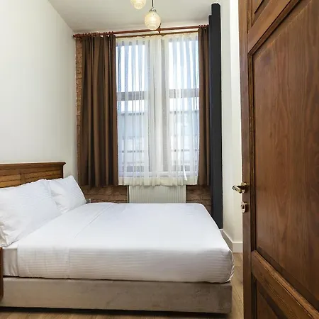 Aparthotel The Nomad Old 4*