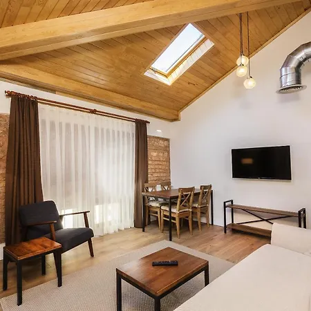 Aparthotel The Nomad Old