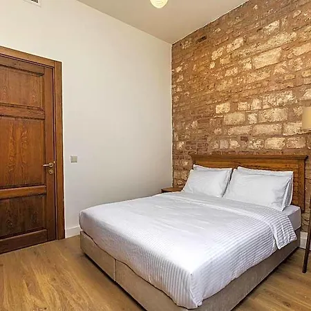 The Nomad Old Apart-hotel 4*